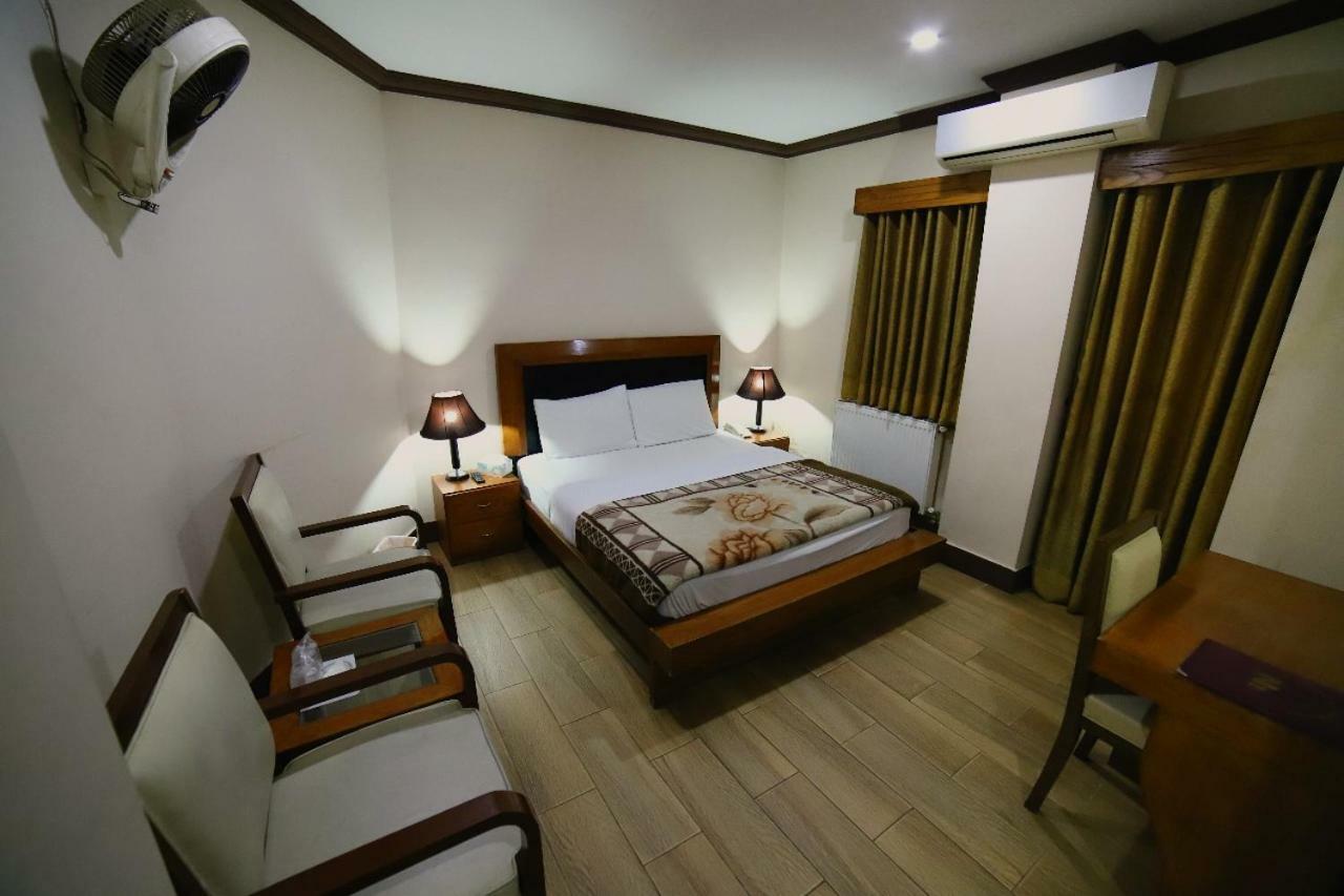 Midtown Hotel Rawalpindi Exterior foto